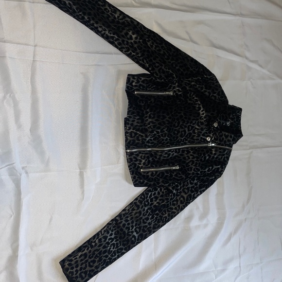 Black leopard jacket - Picture 3 of 3